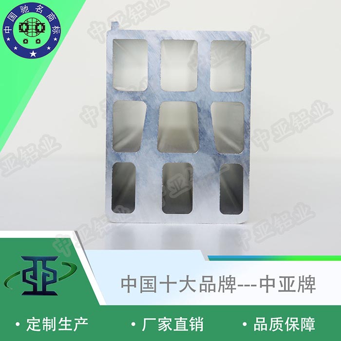 新干懸浮門(mén)業(yè)鋁型材生產(chǎn)廠商