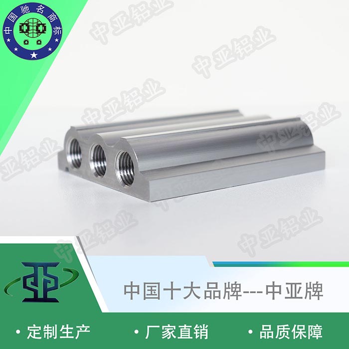 吉安鋁框門(mén)鋁型材多少錢(qián)一頓